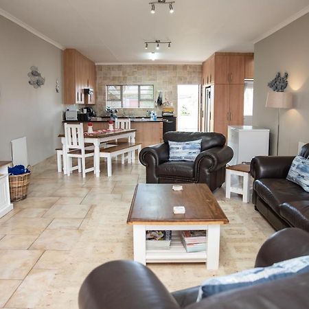 Settle Inn Self Catering Units Colchester Exteriör bild