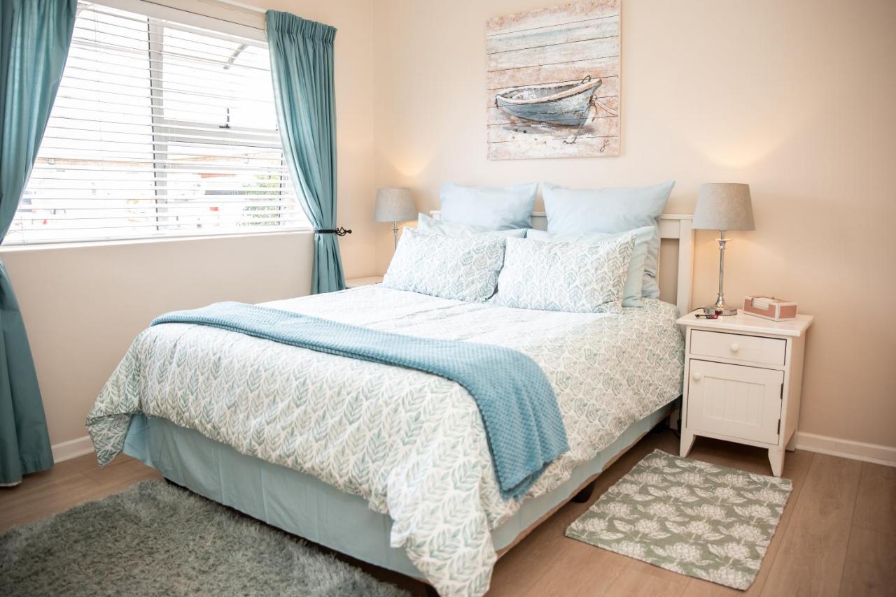 Settle Inn Self Catering Units Colchester Exteriör bild