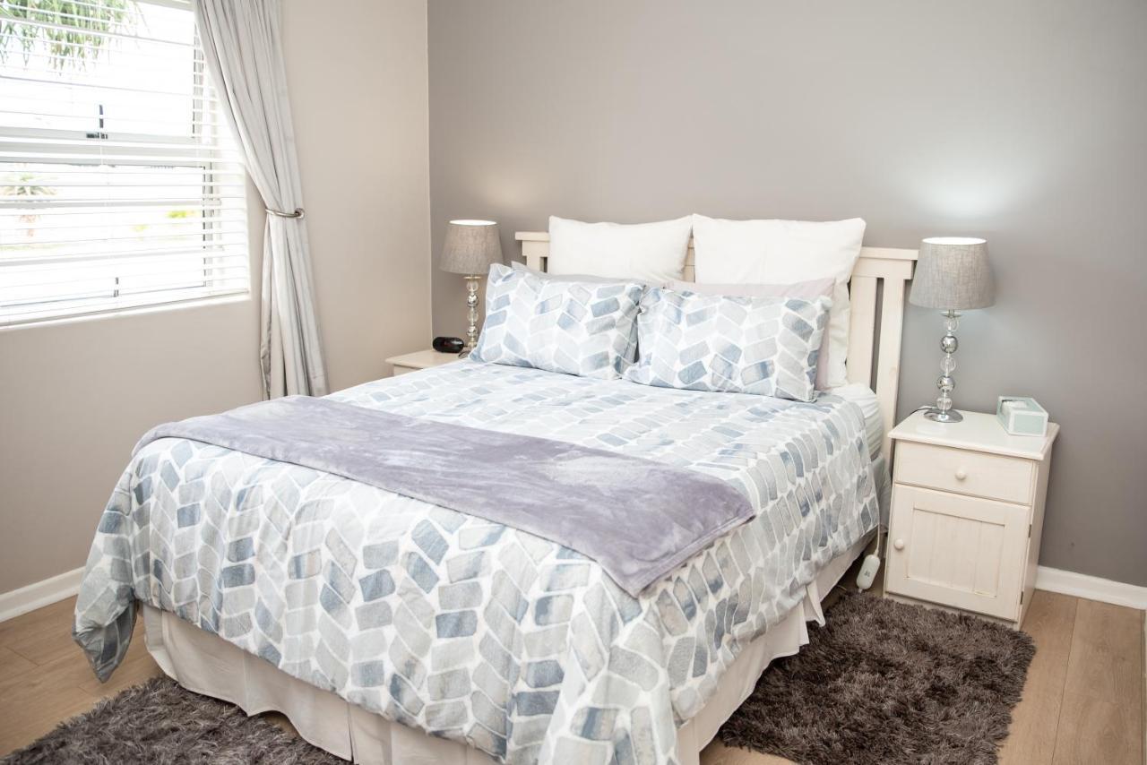 Settle Inn Self Catering Units Colchester Exteriör bild