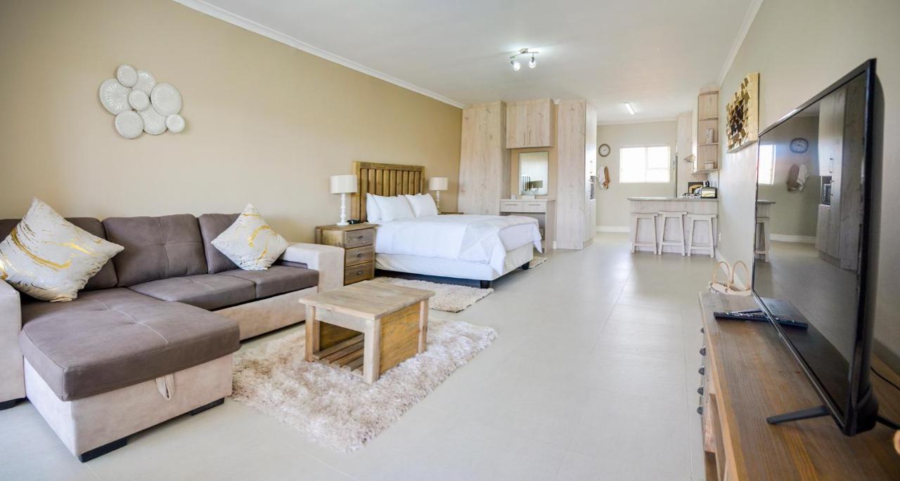 Settle Inn Self Catering Units Colchester Exteriör bild