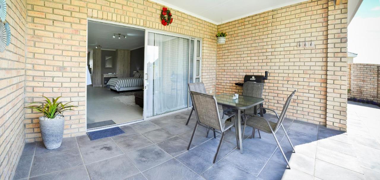 Settle Inn Self Catering Units Colchester Exteriör bild
