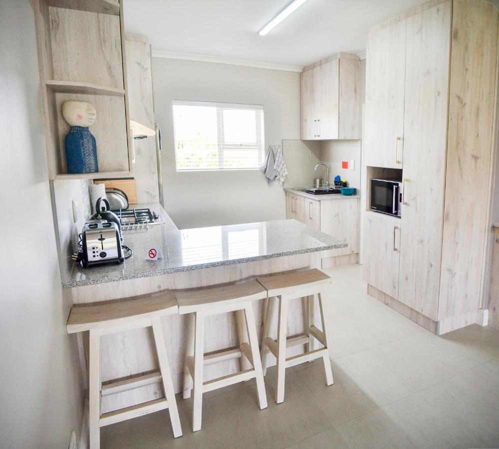 Settle Inn Self Catering Units Colchester Exteriör bild