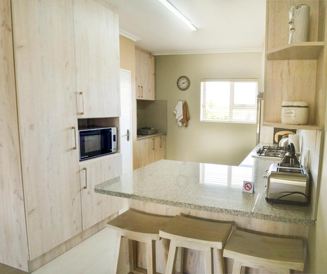 Settle Inn Self Catering Units Colchester Exteriör bild